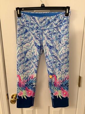 Lilly Pulitzer Blue Multicolor Tropical Print Cropped Leggings